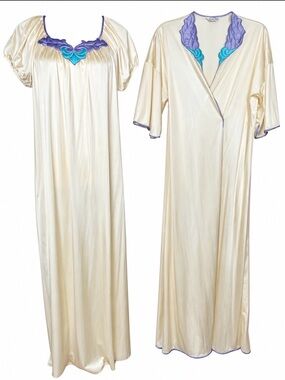VTG Vanity Fair S Nightgown Robe Set Peignoir Applique Made In USA No Waist Tie